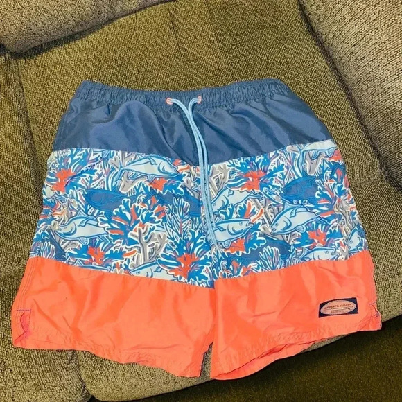 🌟Vineyard Vines Bathing Suit 🌟 - Picture 1 of 4